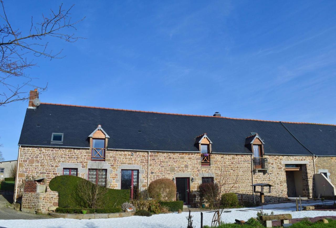 Mont Voyageur Bed & Breakfast Sains Exterior photo